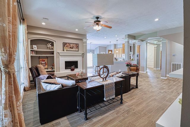 2123 Meadow Park Circle, Missouri City, TX 77459