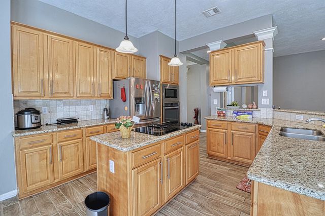 2123 Meadow Park Circle, Missouri City, TX 77459