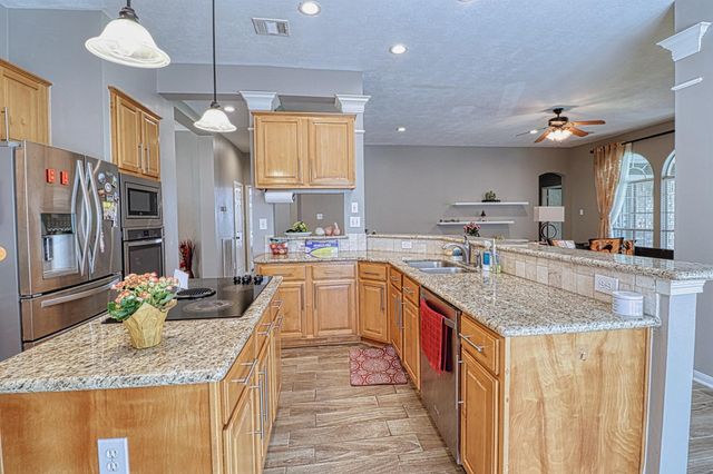 2123 Meadow Park Circle, Missouri City, TX 77459