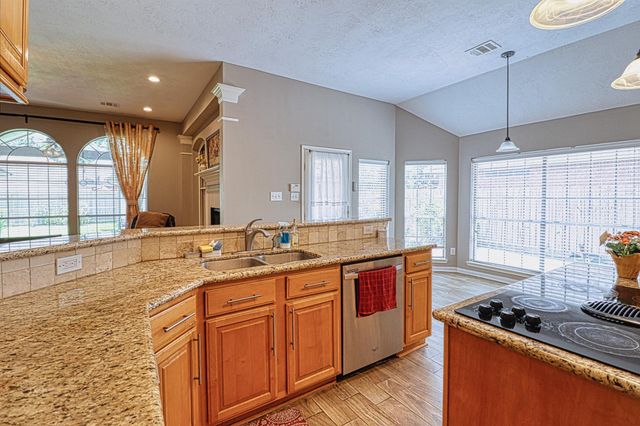 2123 Meadow Park Circle, Missouri City, TX 77459