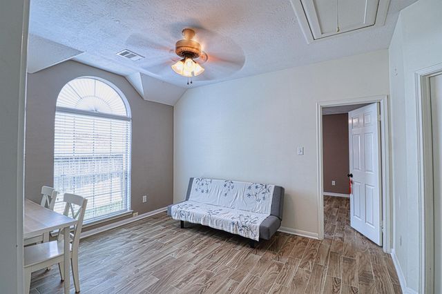 2123 Meadow Park Circle, Missouri City, TX 77459