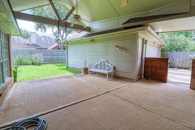 2123 Meadow Park Circle, Missouri City, TX 77459