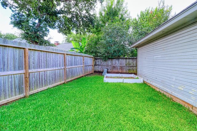 2123 Meadow Park Circle, Missouri City, TX 77459