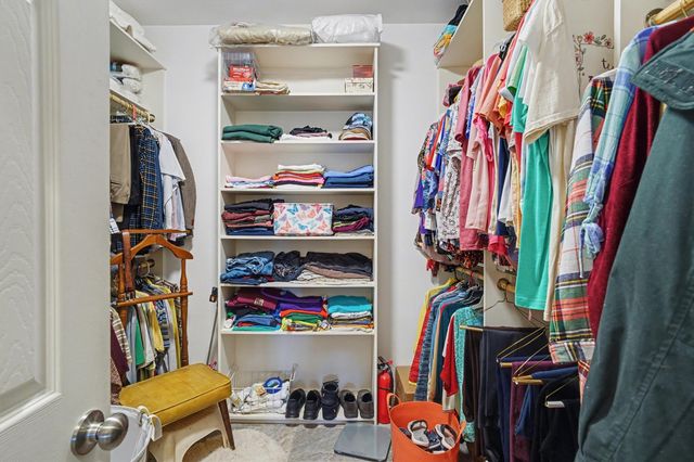 437 Pompano Street, Bayou Vista, TX 77563