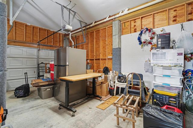 437 Pompano Street, Bayou Vista, TX 77563