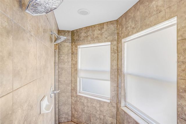 1209 SPOTTED LILAC LANE, Plant City, FL 33563