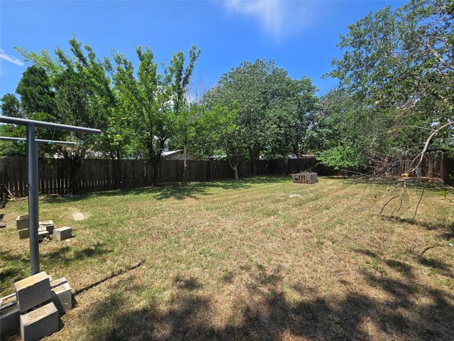 4412 Gillis ST B, Austin, TX 78745