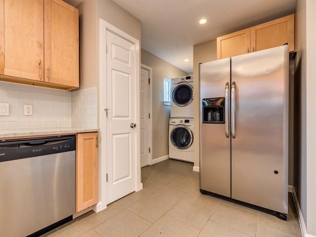4412 Gillis ST B, Austin, TX 78745