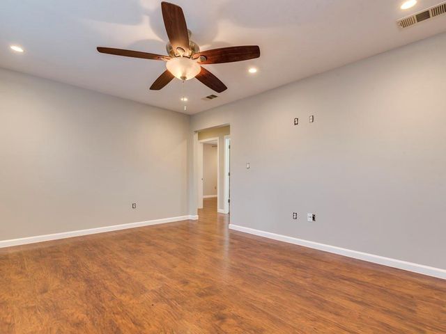 4412 Gillis ST B, Austin, TX 78745