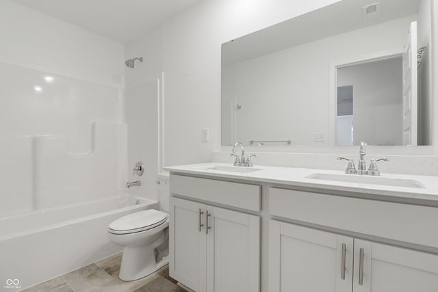 6778 Sugar Creek Lane, Whitestown, IN 46075