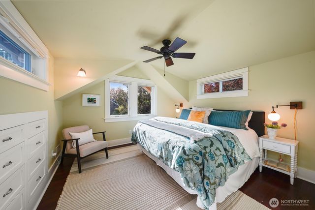 6703 17th Avenue NW, Seattle, WA 98117