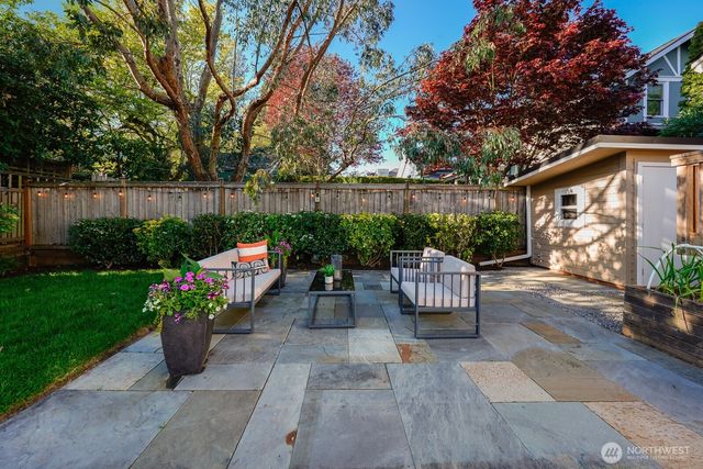 6703 17th Avenue NW, Seattle, WA 98117