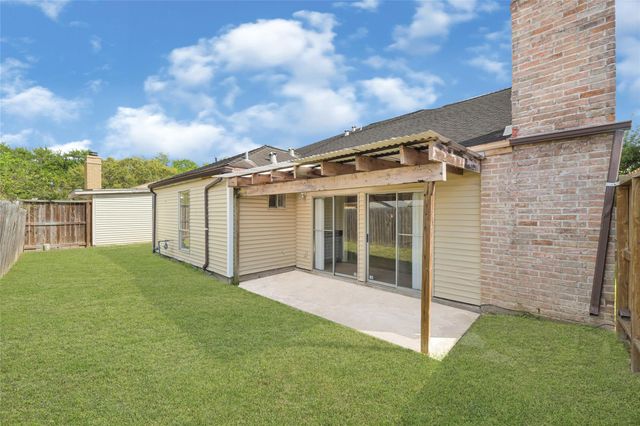 3006 Hazy Park Drive, Houston, TX 77082