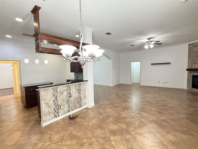 5852 Windy Meadow Lane, Grand Prairie, TX 75052