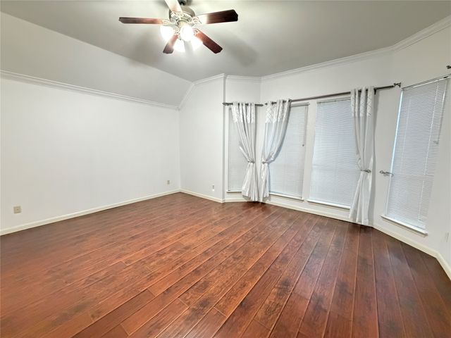 5852 Windy Meadow Lane, Grand Prairie, TX 75052