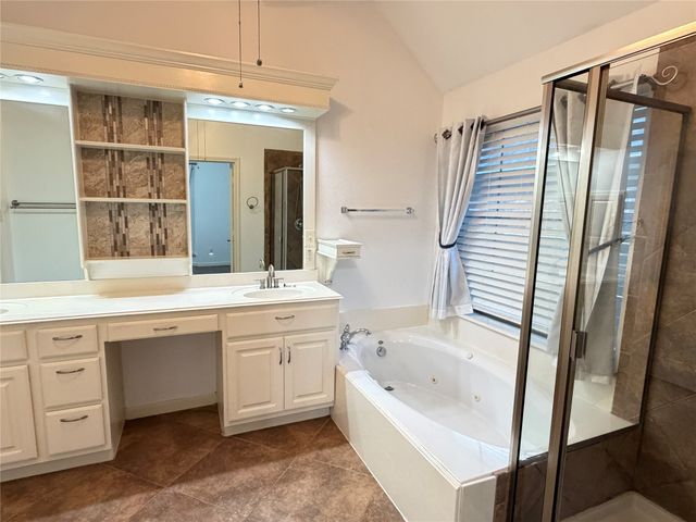 5852 Windy Meadow Lane, Grand Prairie, TX 75052