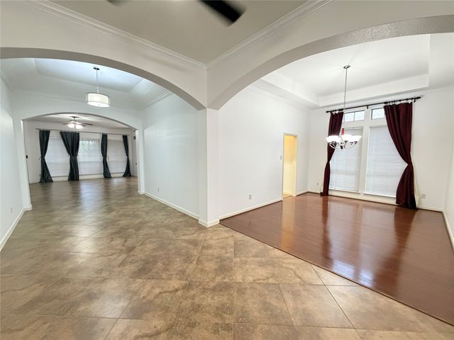 5852 Windy Meadow Lane, Grand Prairie, TX 75052