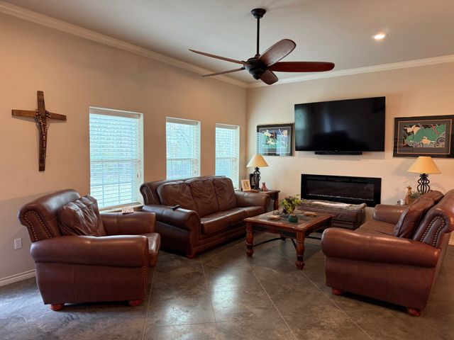 15542 Gholson Road, Waco, TX 76705