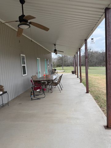 15542 Gholson Road, Waco, TX 76705