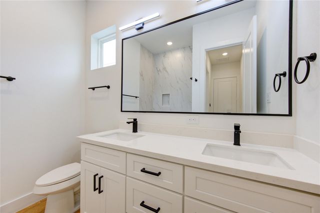 4029 Knoxville Street B, Houston, TX 77051