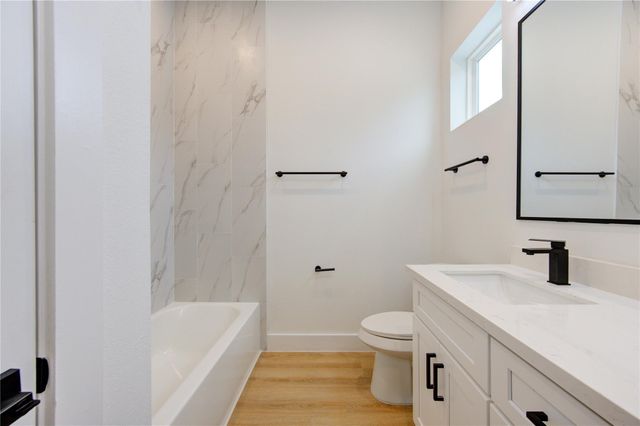 4029 Knoxville Street B, Houston, TX 77051