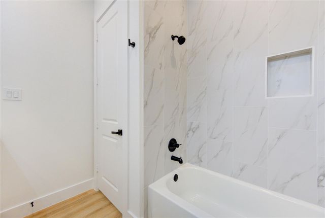 4029 Knoxville Street B, Houston, TX 77051