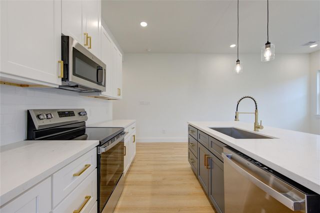 4029 Knoxville Street B, Houston, TX 77051