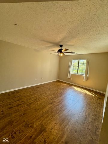 8720 Yardley Court 202, Indianapolis, IN 46268