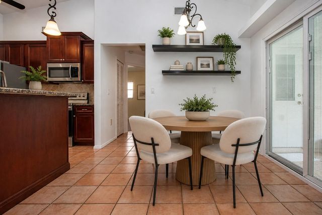 4403 DIAMOND CIRCLE N, Sarasota, FL 34233