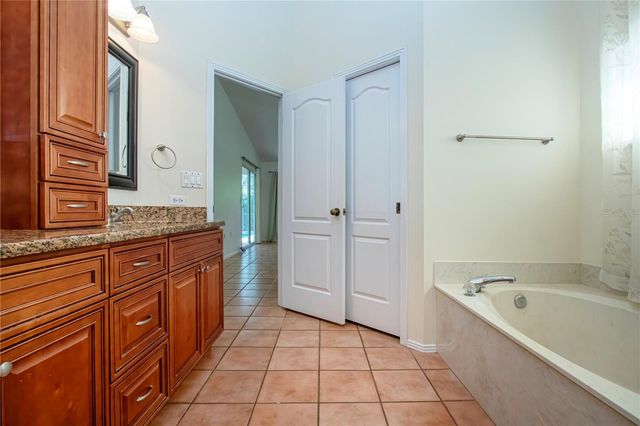 4403 DIAMOND CIRCLE N, Sarasota, FL 34233