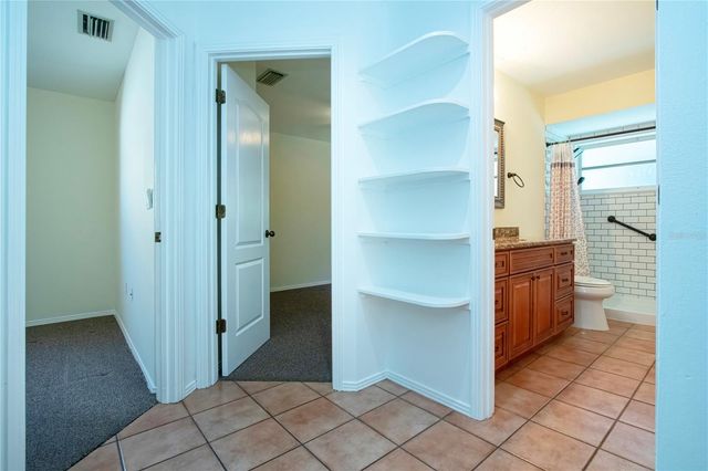 4403 DIAMOND CIRCLE N, Sarasota, FL 34233