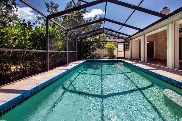 4403 DIAMOND CIRCLE N, Sarasota, FL 34233