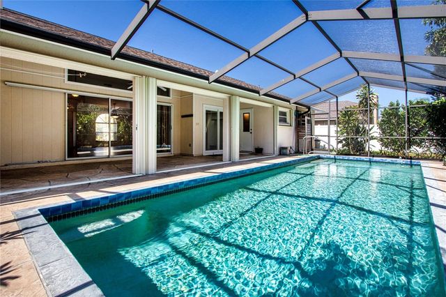 4403 DIAMOND CIRCLE N, Sarasota, FL 34233