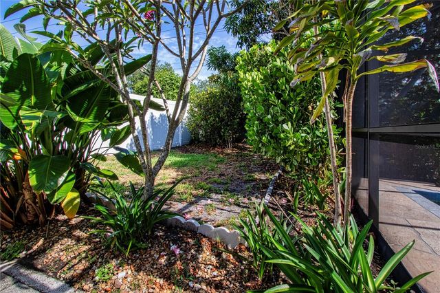 4403 DIAMOND CIRCLE N, Sarasota, FL 34233
