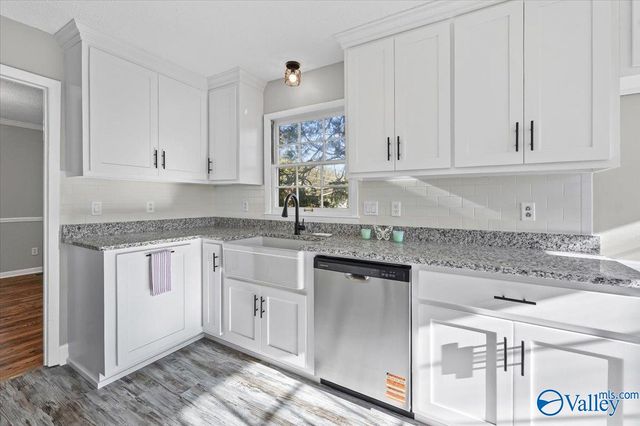 2504 Gaboury Lane NE, Huntsville, AL 35811