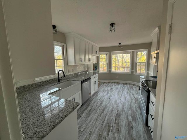 2504 Gaboury Lane NE, Huntsville, AL 35811