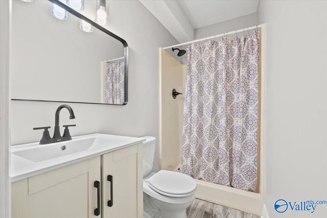 2504 Gaboury Lane NE, Huntsville, AL 35811