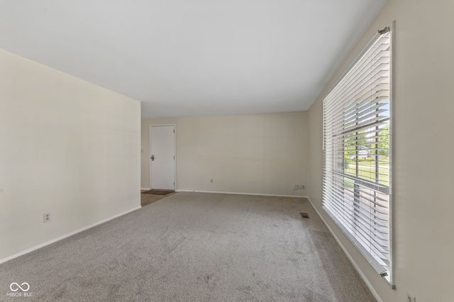 630 Lawndale Drive, Greenwood, IN 46142