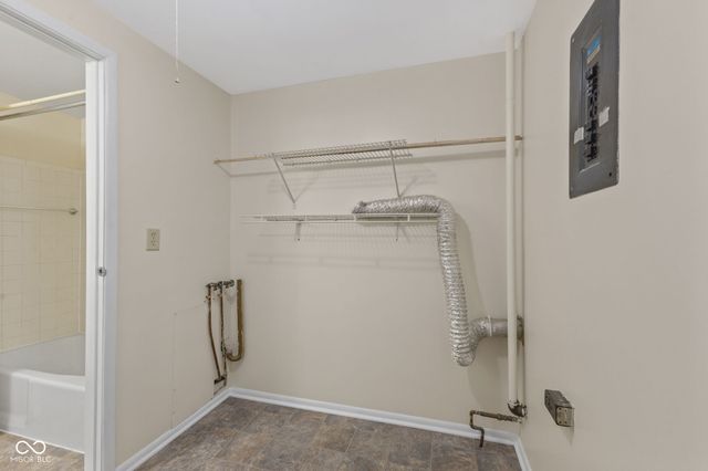 630 Lawndale Drive, Greenwood, IN 46142