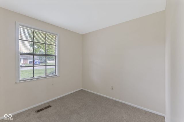 630 Lawndale Drive, Greenwood, IN 46142