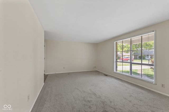 630 Lawndale Drive, Greenwood, IN 46142