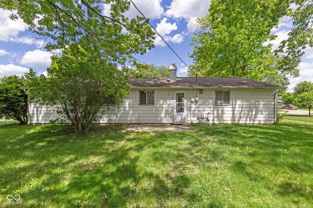 630 Lawndale Drive, Greenwood, IN 46142