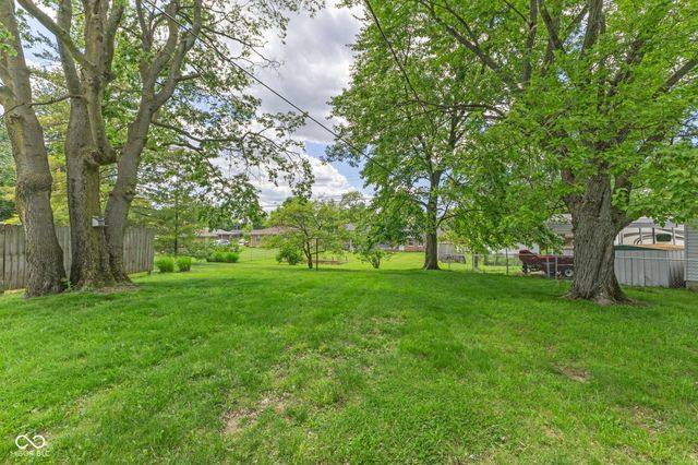630 Lawndale Drive, Greenwood, IN 46142