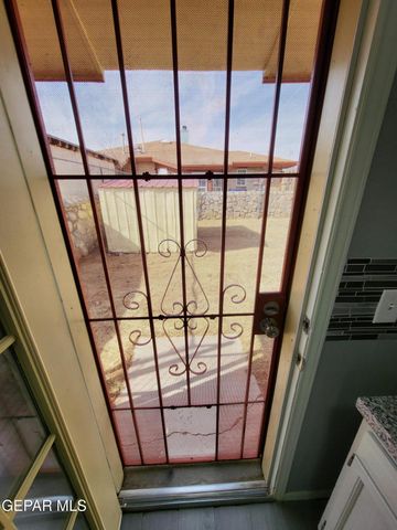 6044 BRIDALVEIL Drive, El Paso, TX 79924