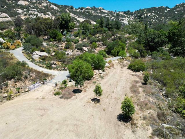 5589 Rainbow Creek Road, Fallbrook, CA 92028