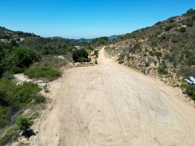 5589 Rainbow Creek Road, Fallbrook, CA 92028