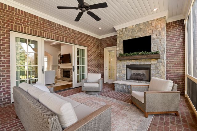 6233 Wild Heron Way, College Grove, TN 37046