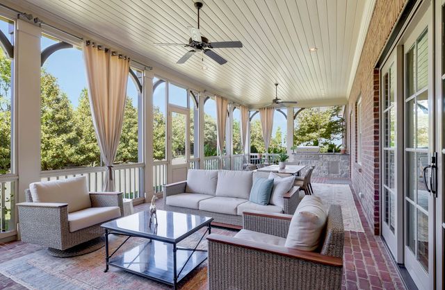 6233 Wild Heron Way, College Grove, TN 37046