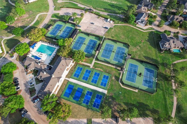 90 Victoria Drive W, Montgomery, TX 77356