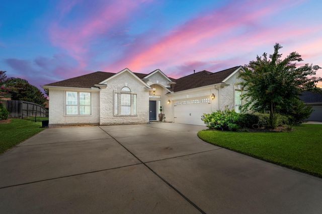 90 Victoria Drive W, Montgomery, TX 77356